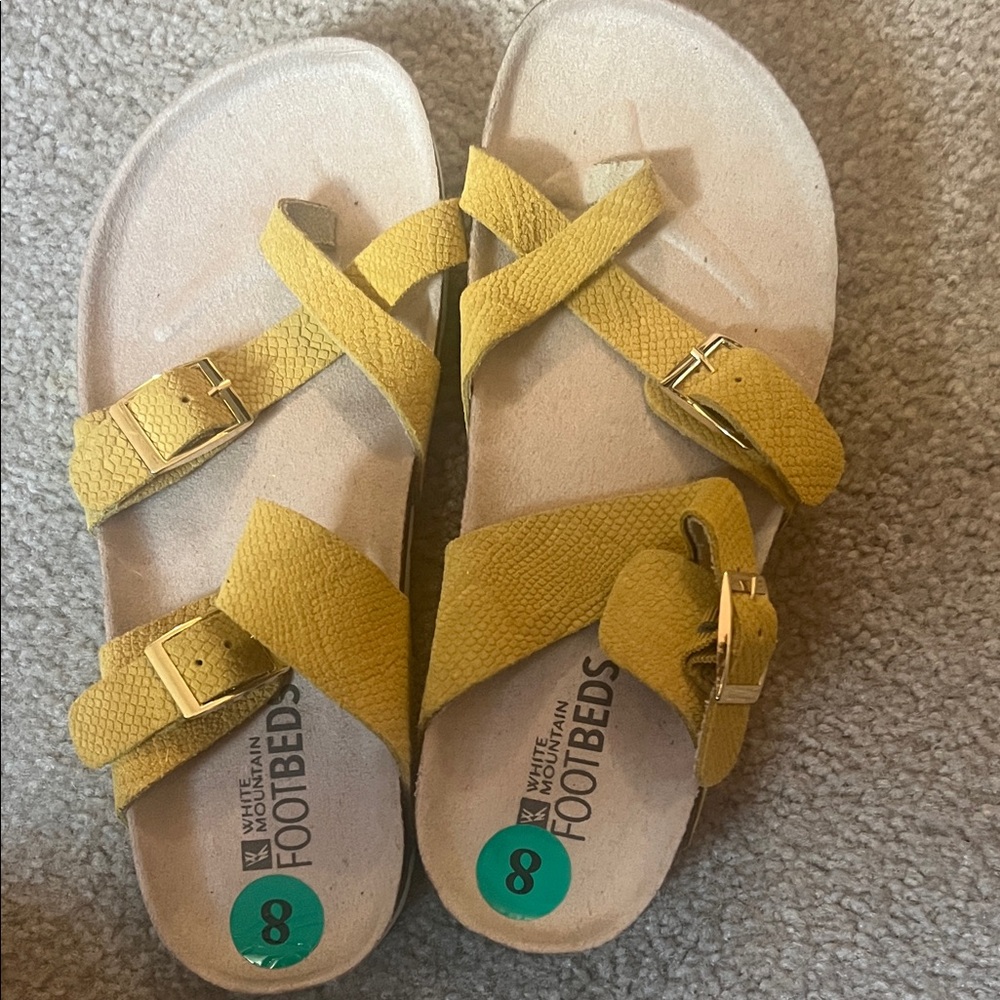 Yellow woman’s Sandals White Mountain brand